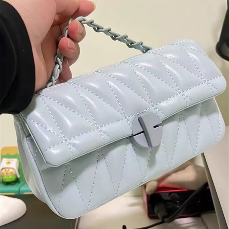 MOODS Embroidery Thread Chain  - Women'S Fashion Boutique 리뷰 및 가격