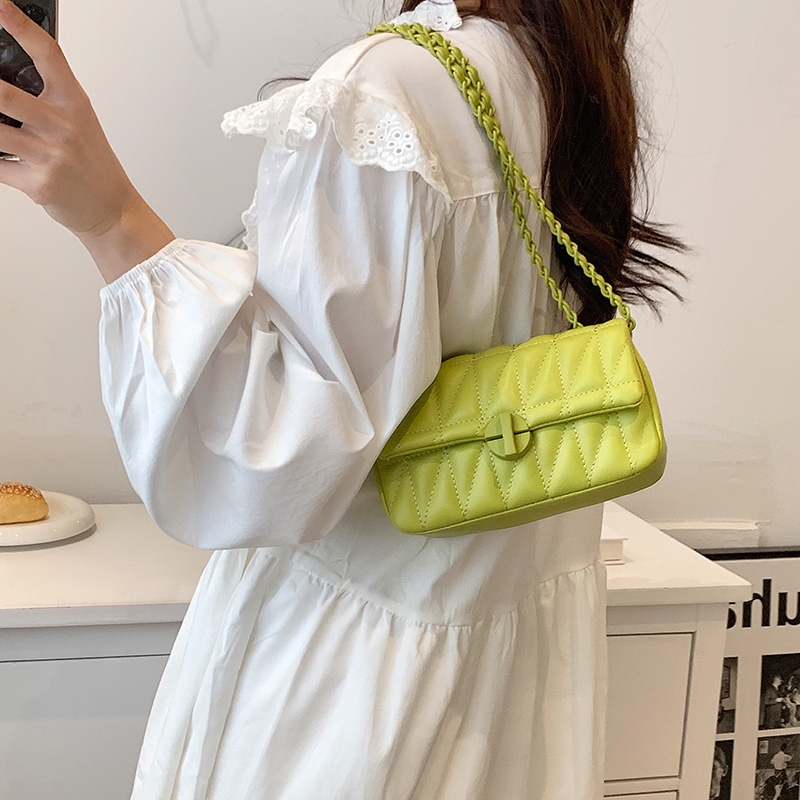 MOODS Embroidery Thread Chain  - Women'S Fashion Boutique 리뷰 및 가격