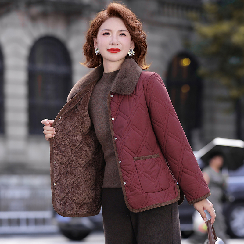 Fashionable Warmth Short down  - Women Fashion Over 60 리뷰 및 가격