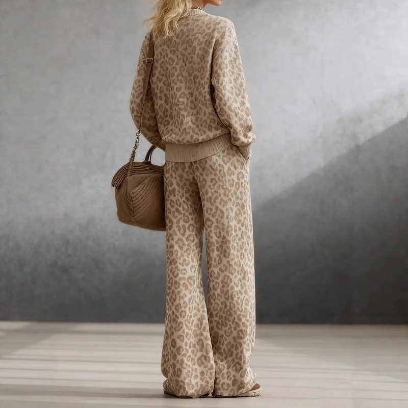 Vintage Leopard Print Sweatshi - Wide Leg Palazzo Pants 리뷰 및 가격