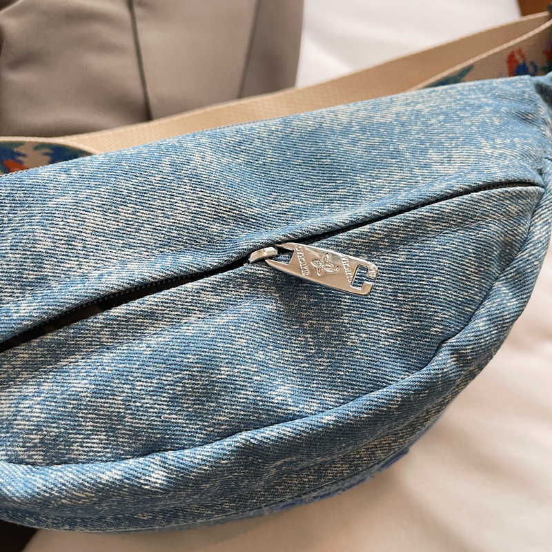 Denim Blue Chest Bags For Wome - Women'S Fashion Boutique 리뷰 및 가격